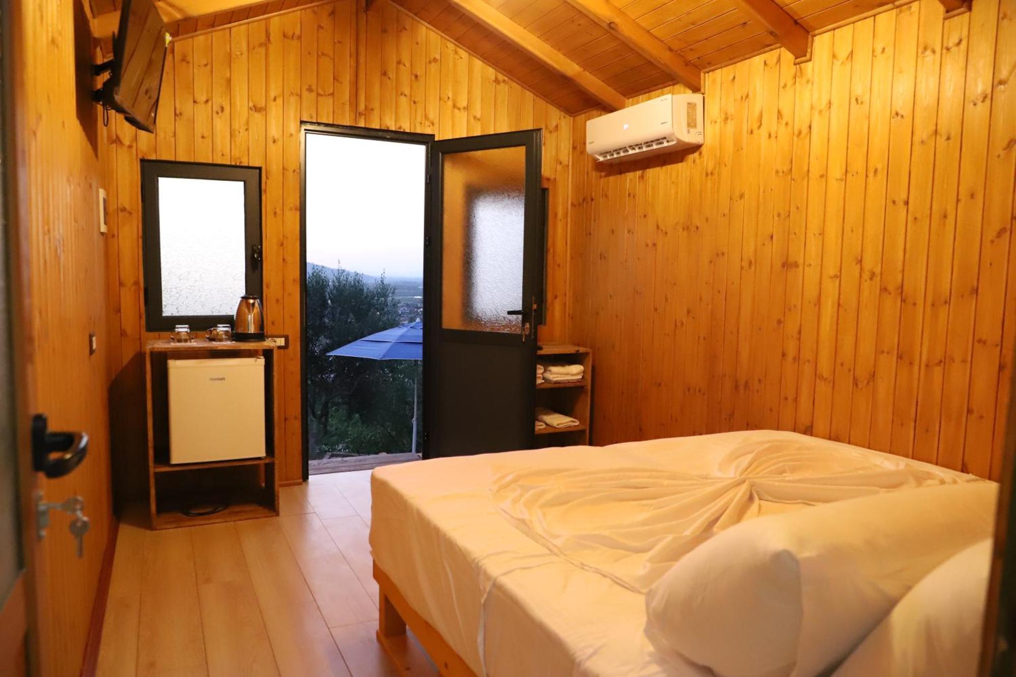 Bujtina Musta Guest House Берат Екстериор снимка