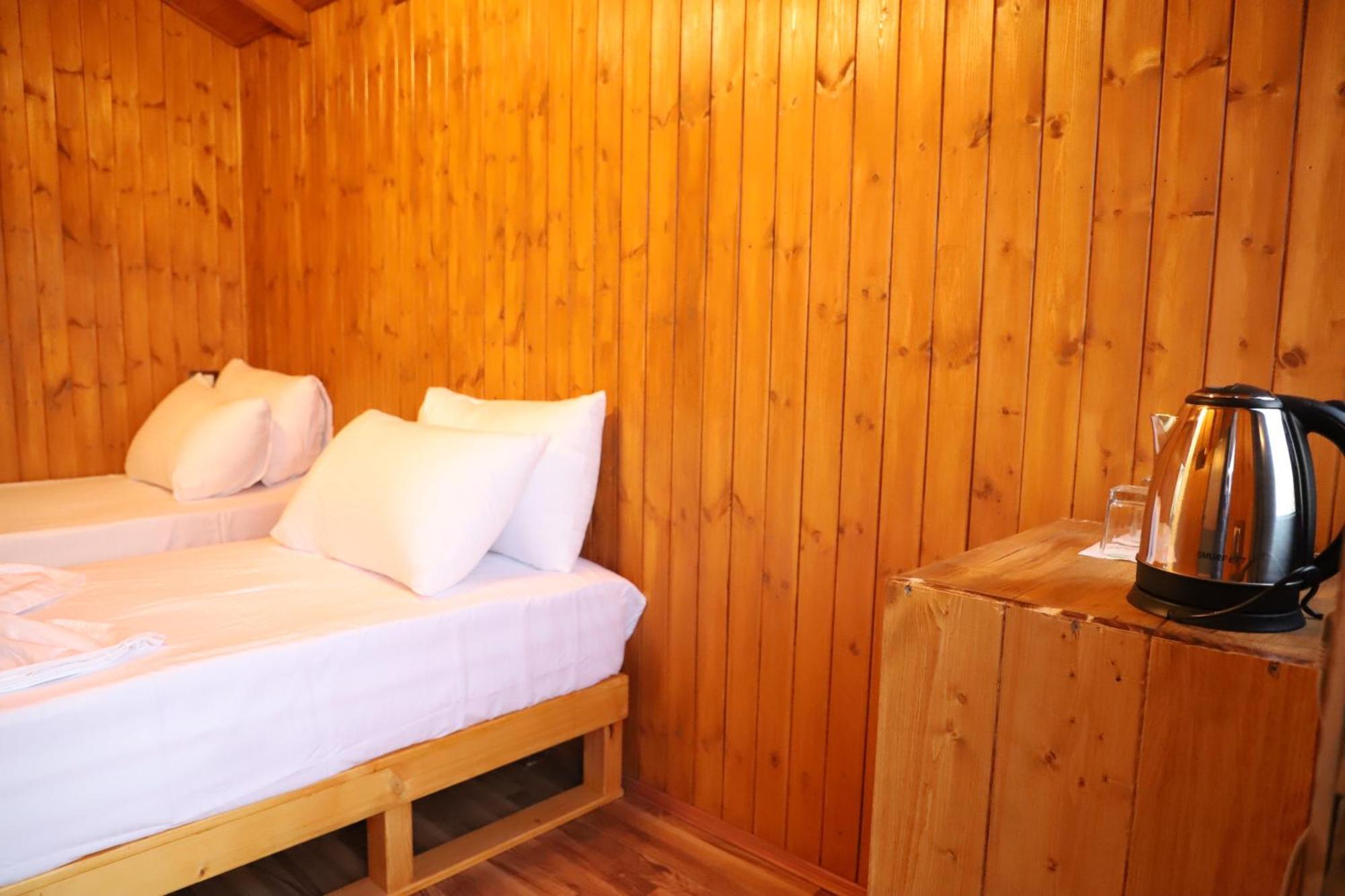 Bujtina Musta Guest House Берат Екстериор снимка