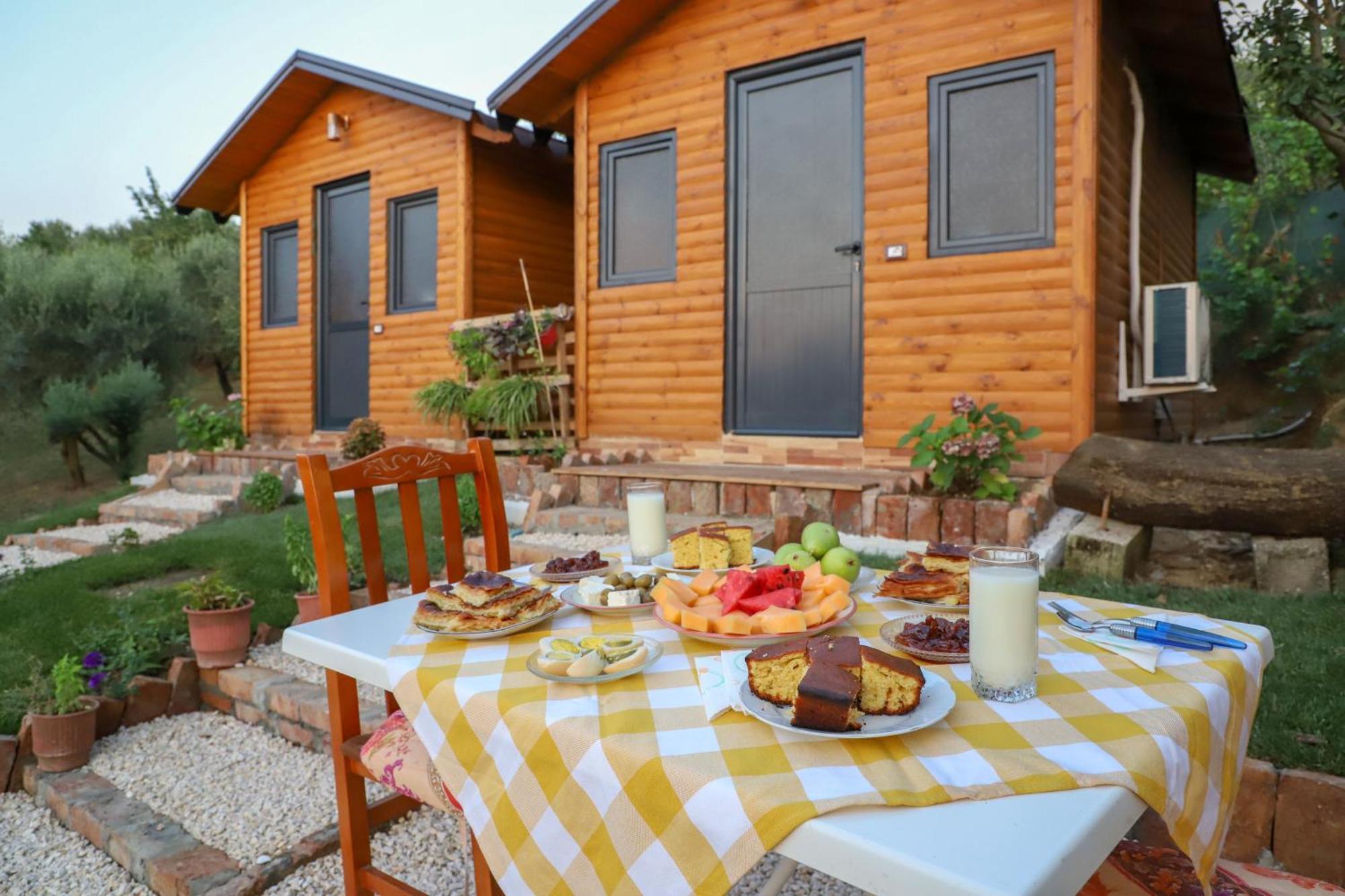 Bujtina Musta Guest House Берат Екстериор снимка